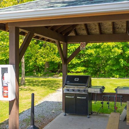 Horseshoe Valley Suites - The Maple Shanty Bay Exteriör bild