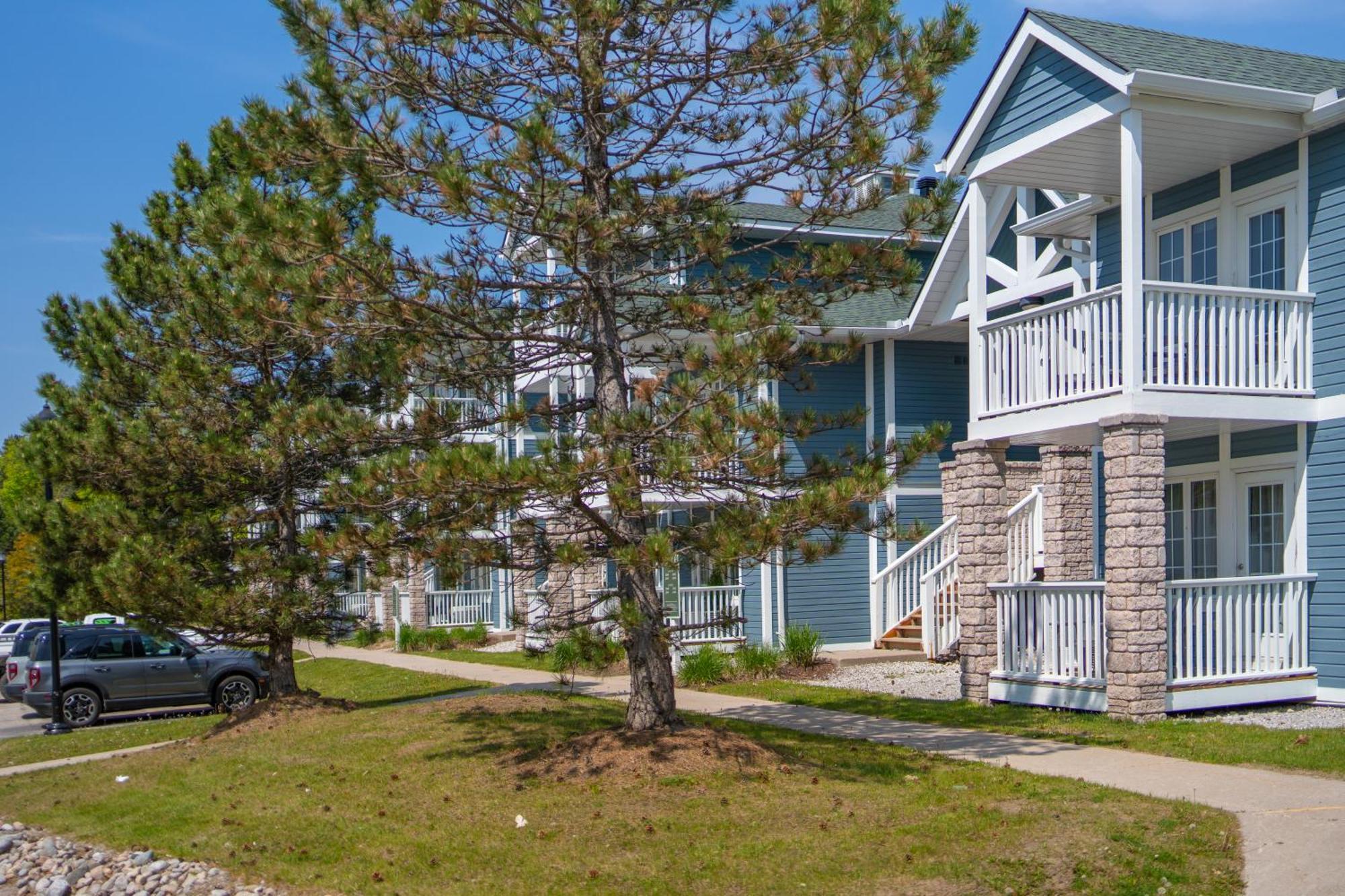 Horseshoe Valley Suites - The Maple Shanty Bay Exteriör bild